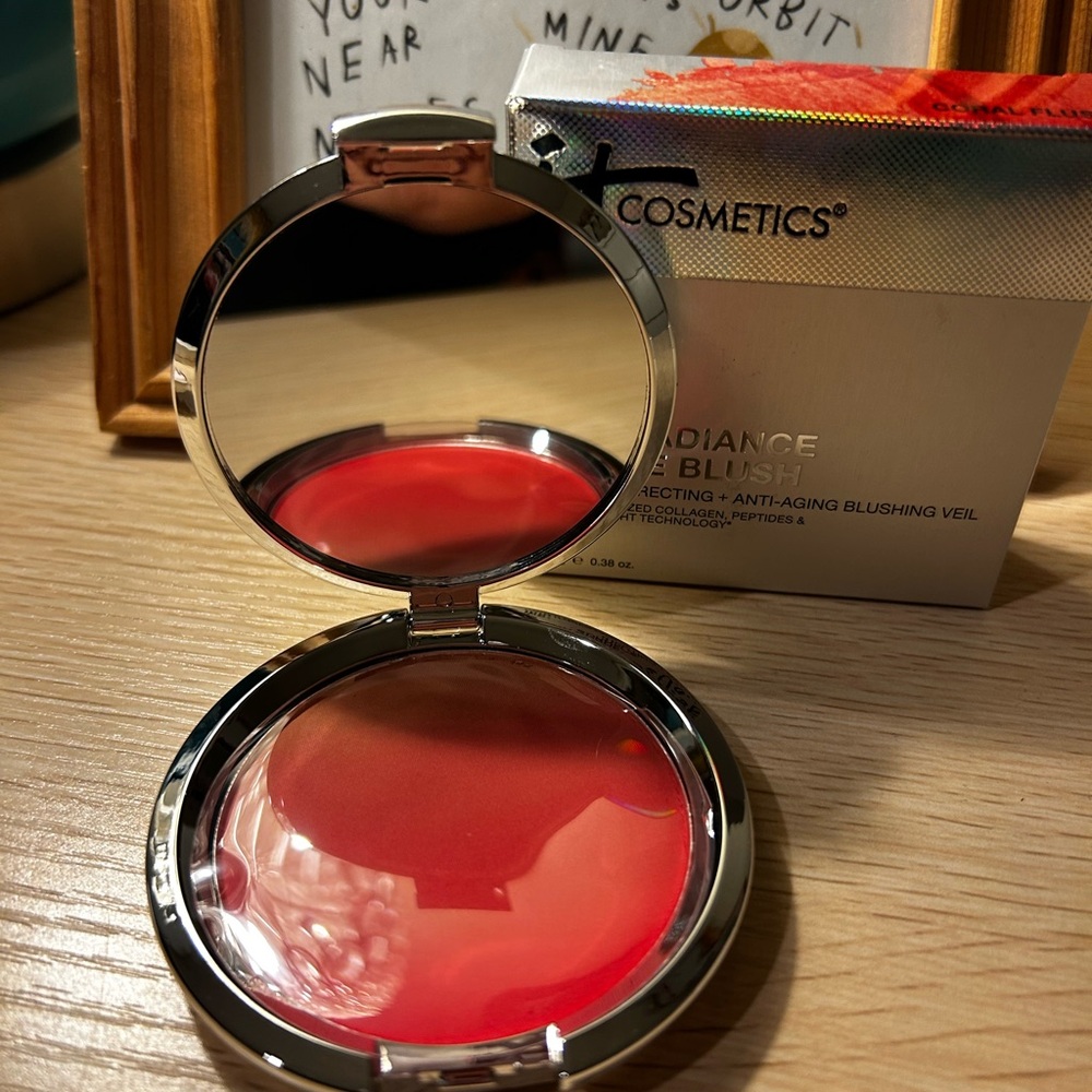 IT Cosmetics Radiance Blush - Coral Flush - Discontinued - NIB